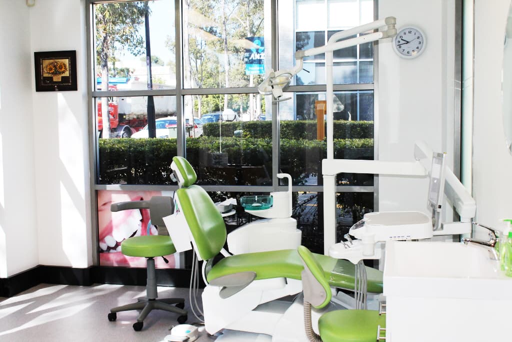Shine Dental Newington clinic photo 11